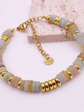 Gold and Pastel Beaded Women’s Bracelet